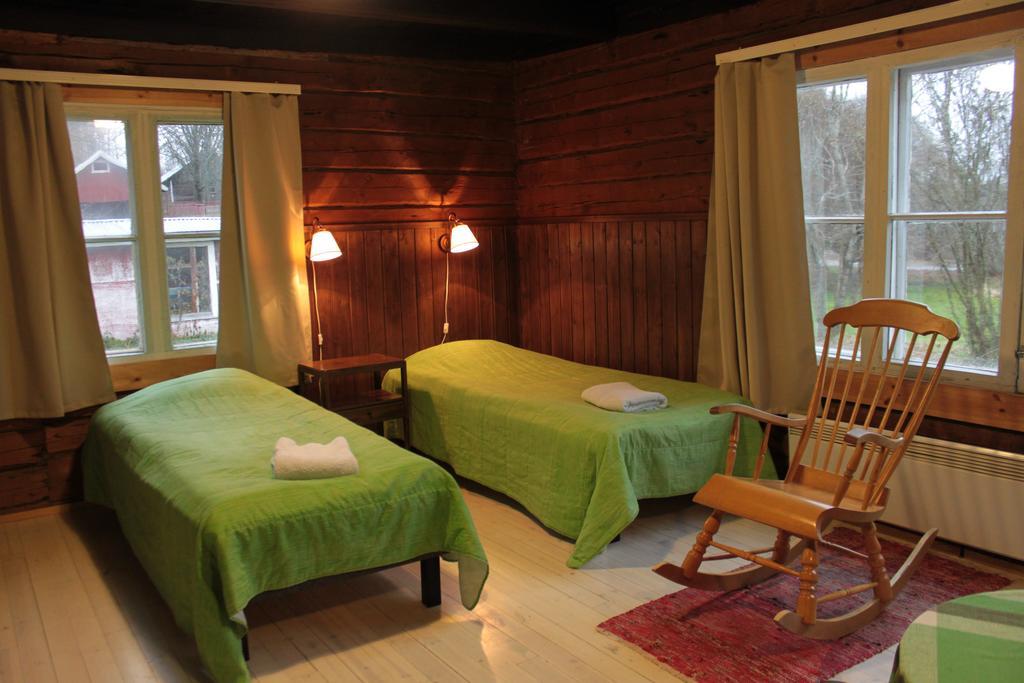 Loeydoen Kartano Hotel Ristiina Room photo