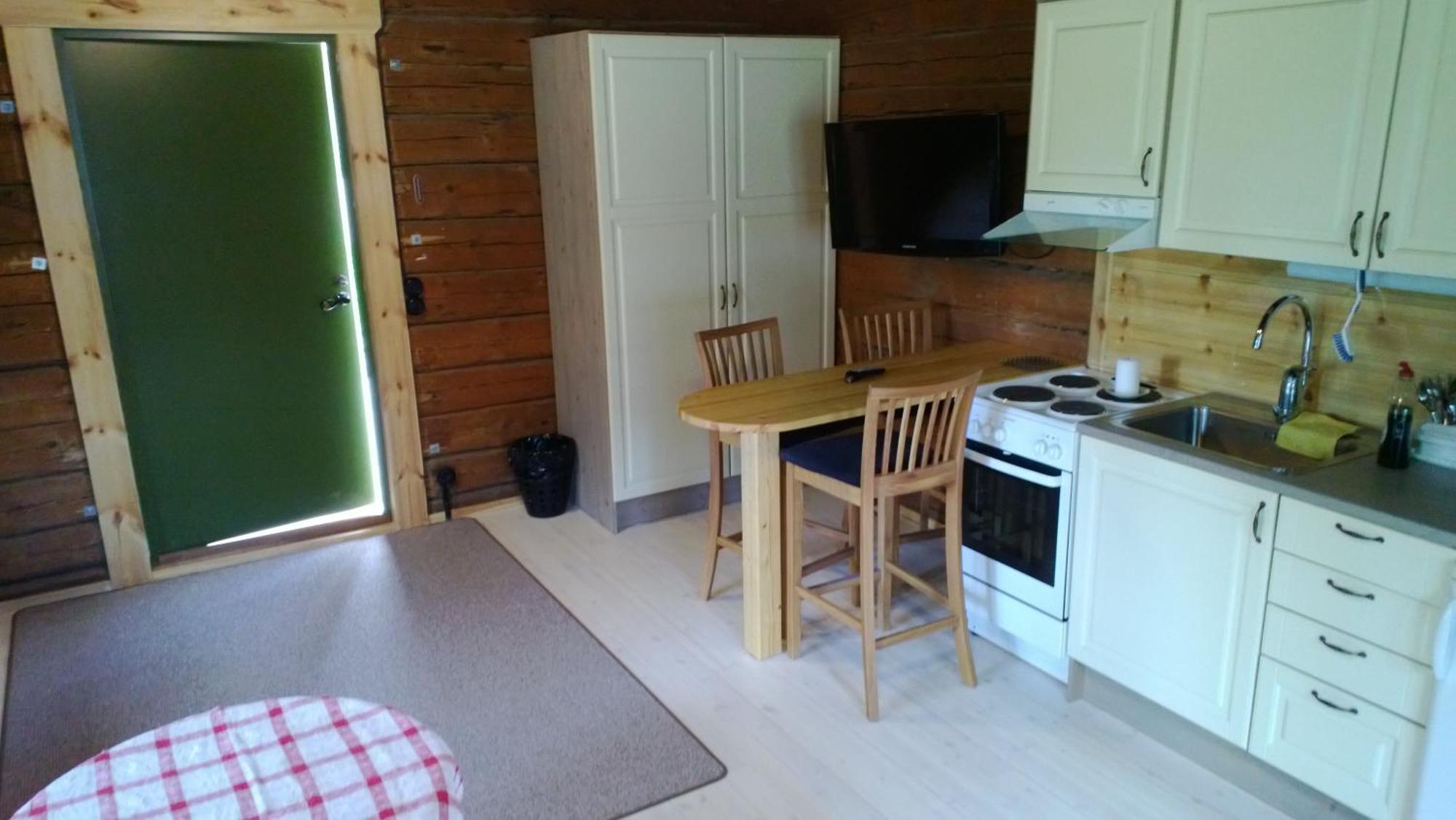 Loeydoen Kartano Hotel Ristiina Room photo