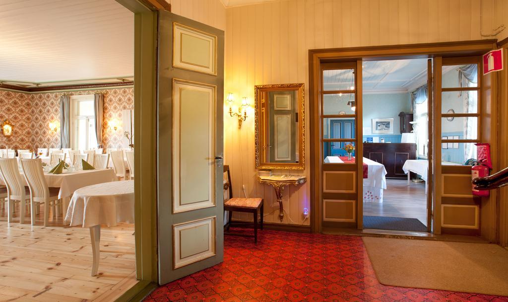Loeydoen Kartano Hotel Ristiina Exterior photo